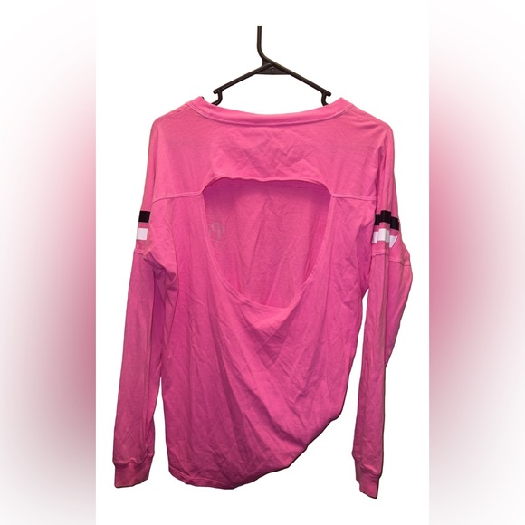 Victoria Secret PINK tee - Picture 2 of 3